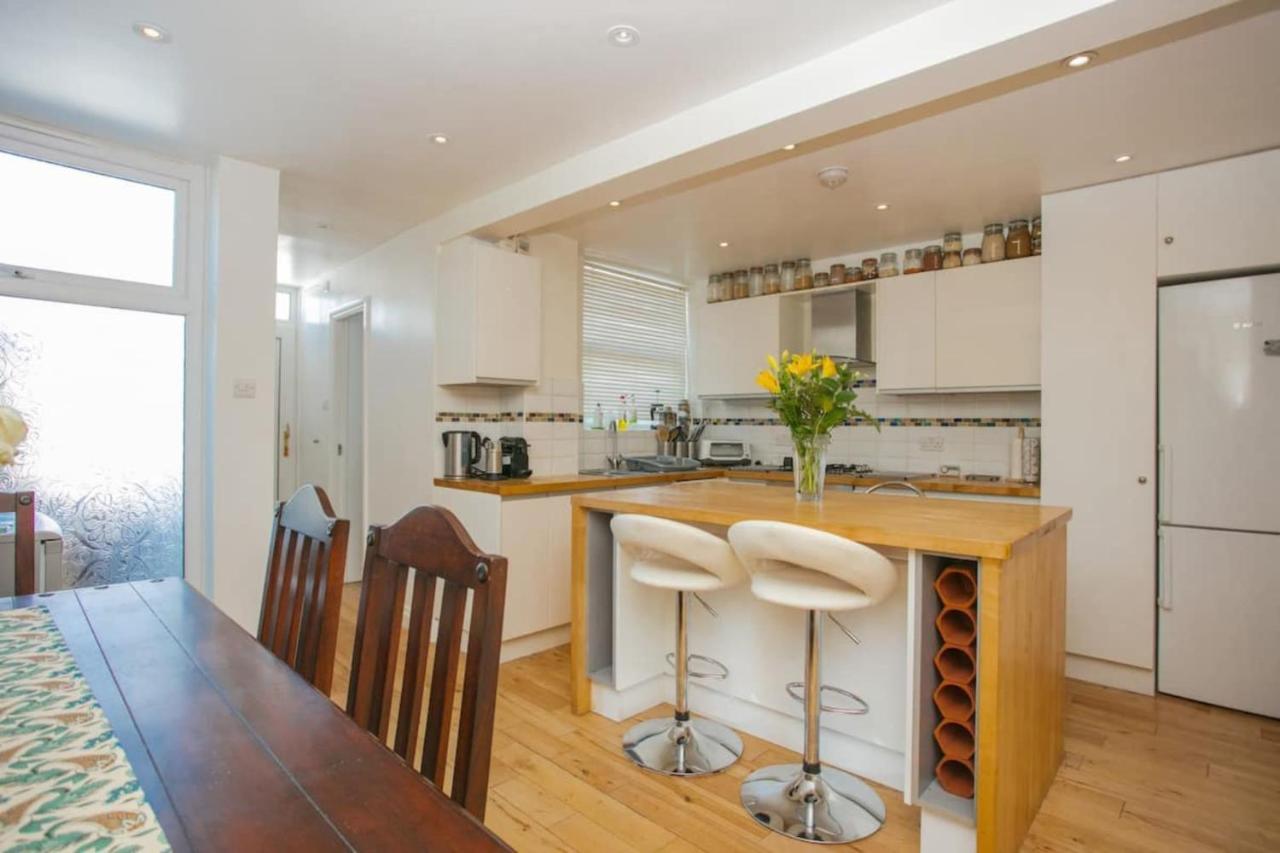 Stunning 3 Bedroom House With Garden In Battersea Appartamento Londra